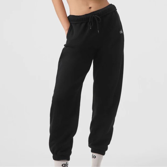Alo Black Jogger Pants - Picture 1 of 1